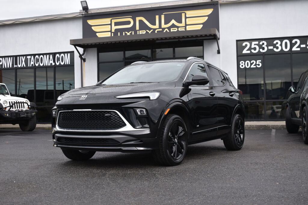 Used 2025 Buick Encore GX Sport Touring w/ Comfort Package image 5