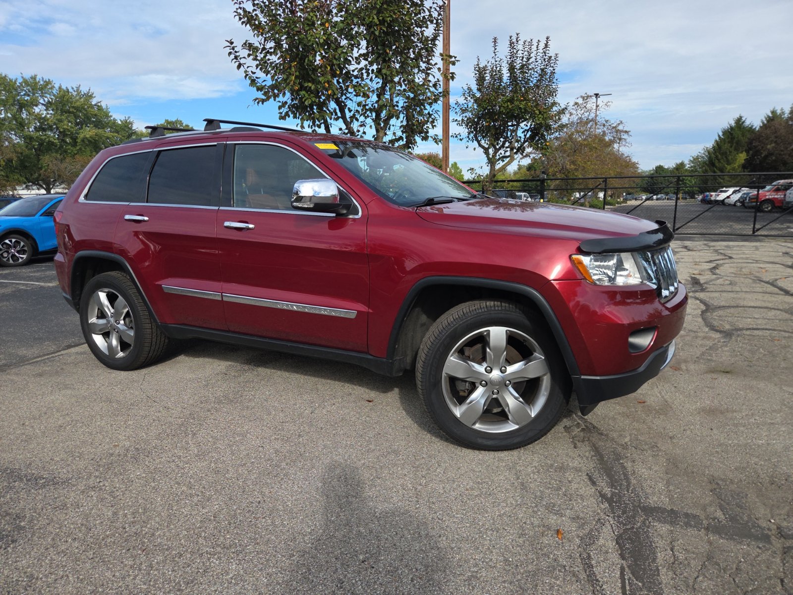 Used 2013 Jeep Grand Cherokee Overland AWD/4WD image 3