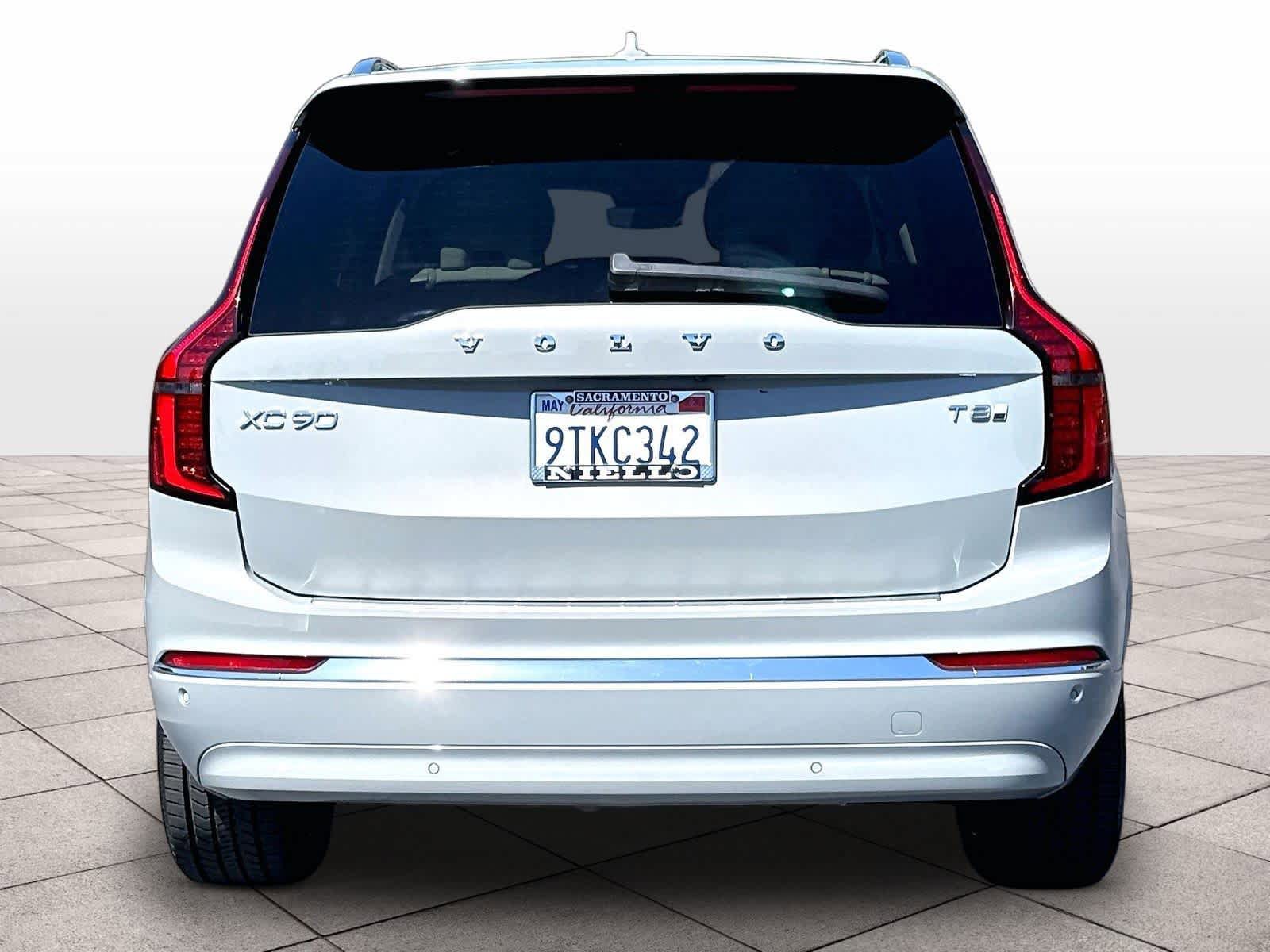 Used 2025 Volvo XC90 T8 Ultra w/ Protection Package Premier AWD/4WD image 7