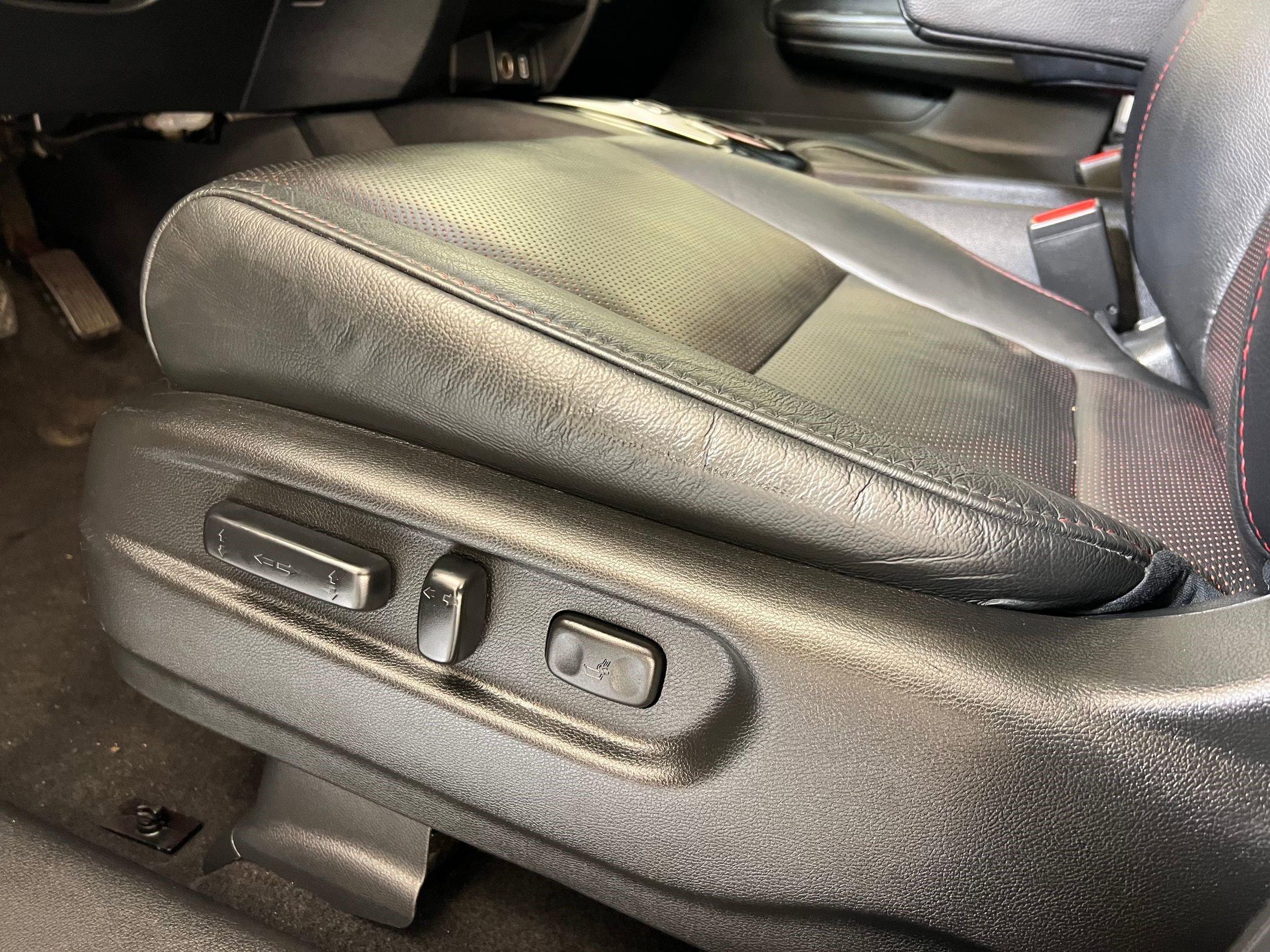 Used 2020 Honda Pilot Black Edition image 11