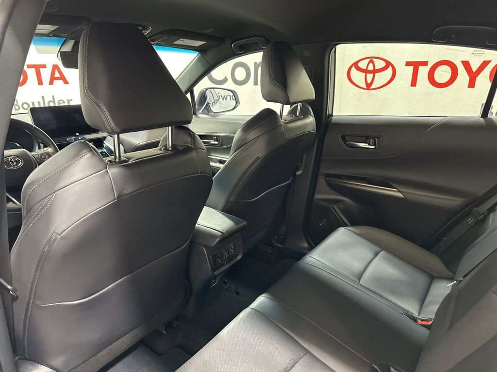 Used 2024 Toyota Venza Limited image 21