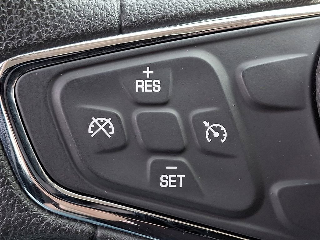 Used 2017 Chevrolet Cruze LT w/ Convenience Package image 20