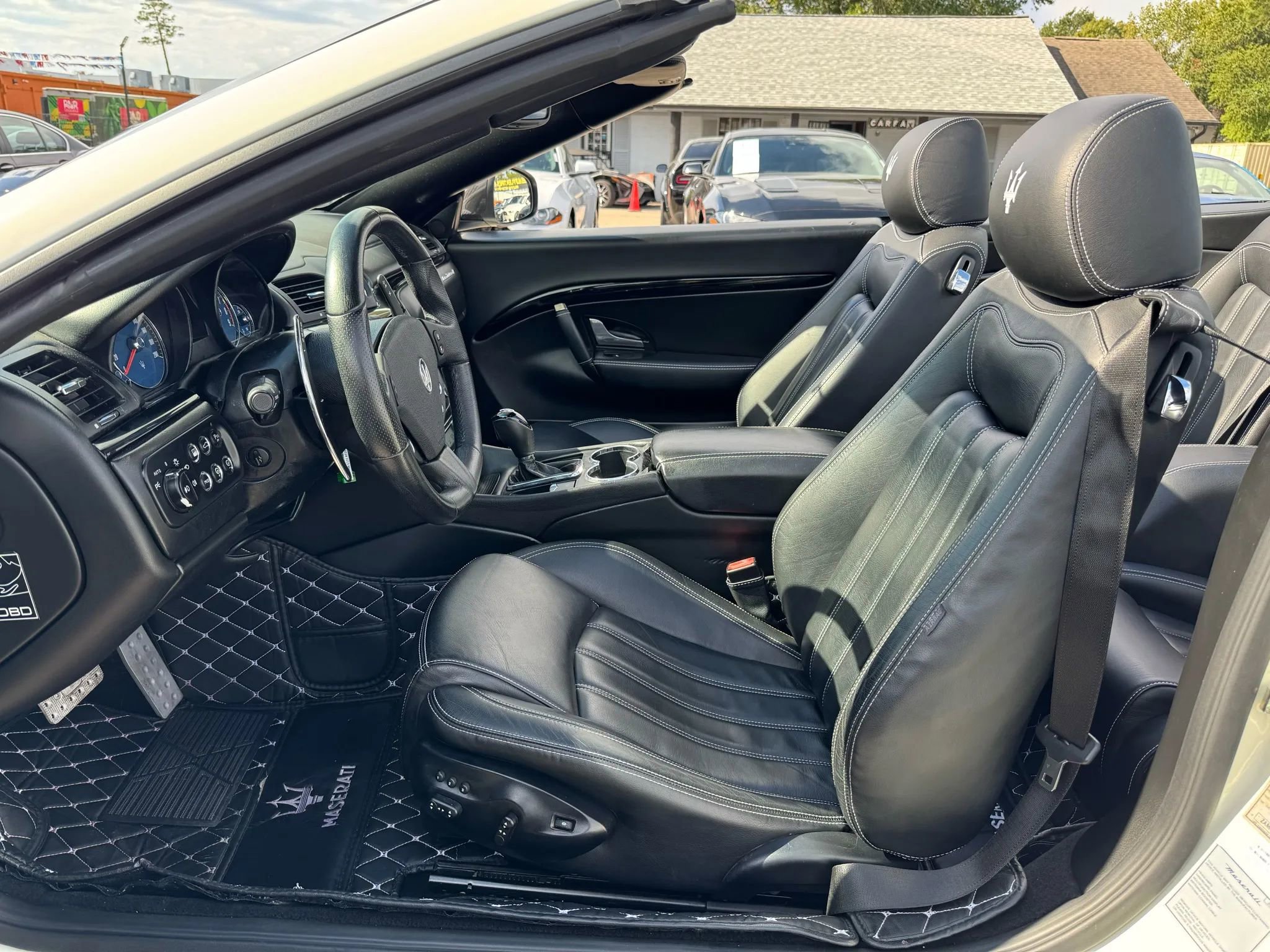 Used 2013 Maserati GranTurismo Convertible image 20