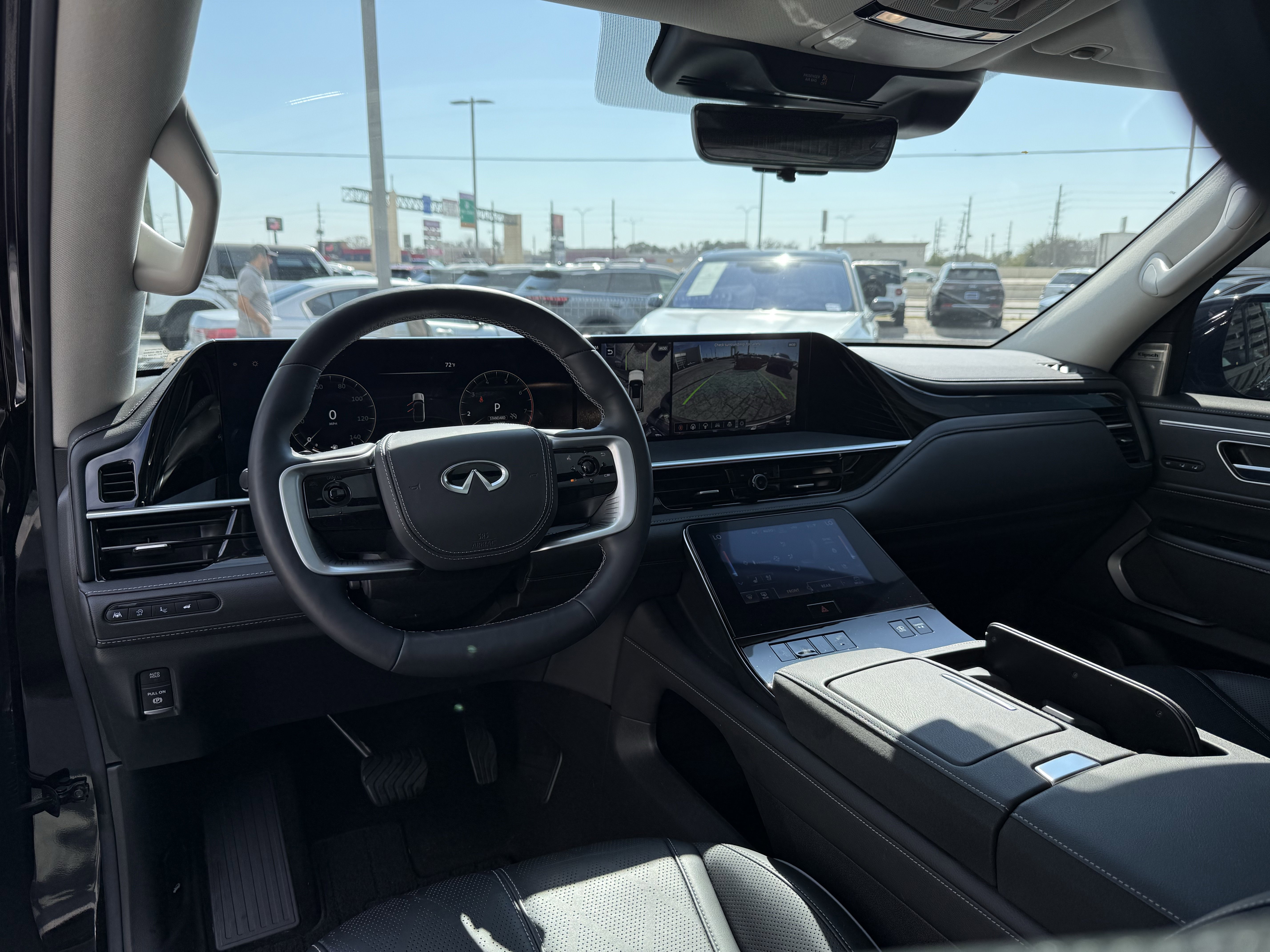 Certified 2025 INFINITI QX80 Sensory image 18