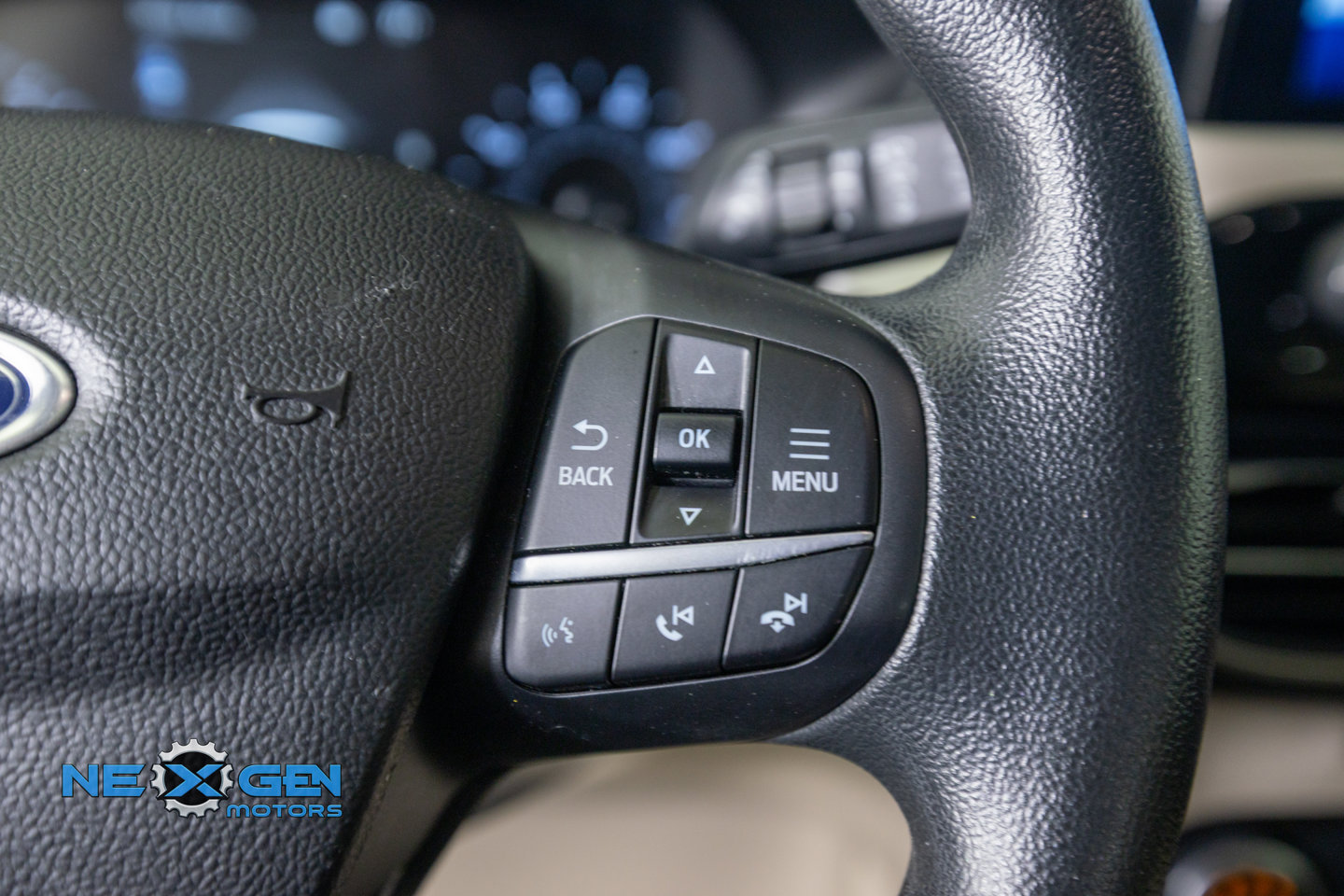 Used 2021 Ford Escape SE FWD image 16