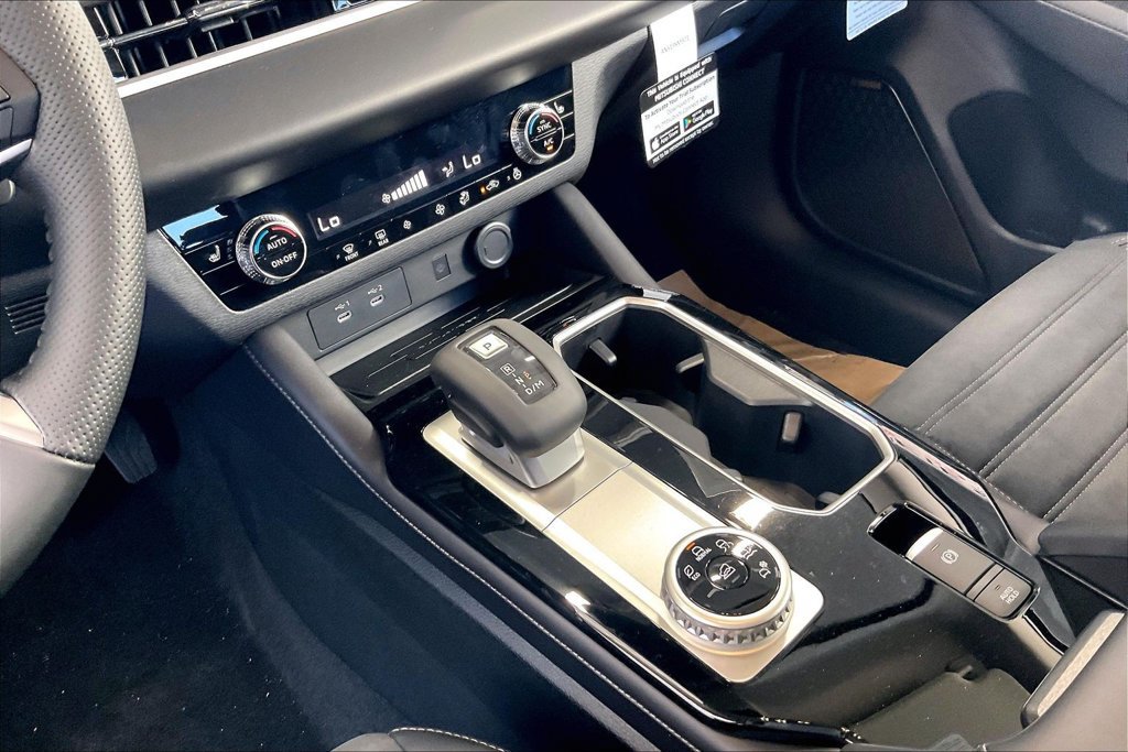 New 2026 Mitsubishi Outlander SE FWD image 8