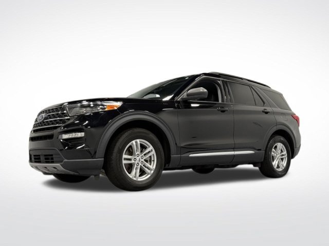 Used 2023 Ford Explorer XLT w/ Equipment Group 202A RWD image 4