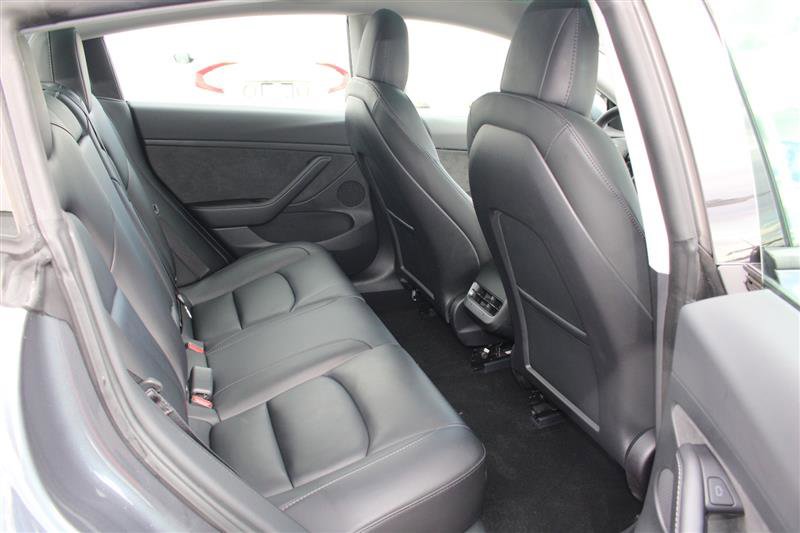 Used 2023 Tesla Model 3 Standard Range image 15