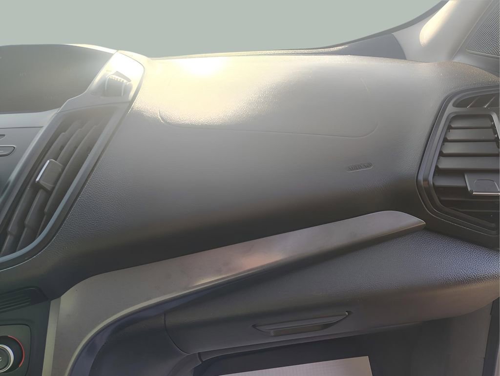 Certified 2018 Ford Escape SE image 33