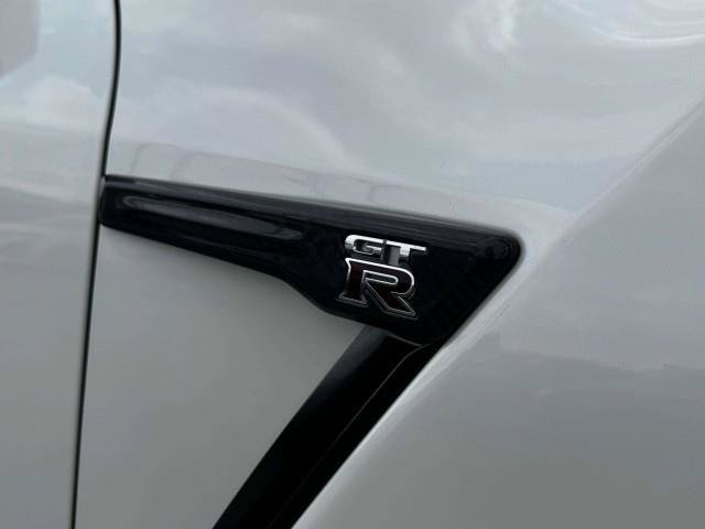 Used 2024 Nissan GT-R w/ Floor Mat Package AWD/4WD image 11