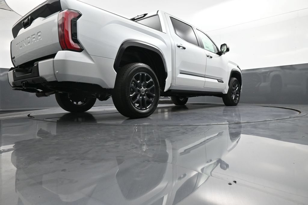 New 2024 Toyota Tundra Platinum AWD/4WD image 30