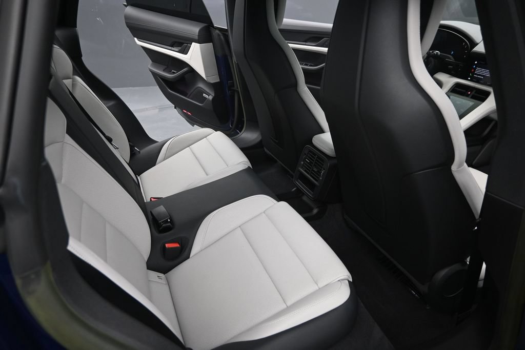 Certified 2023 Porsche Taycan 4 Cross Turismo AWD/4WD image 20