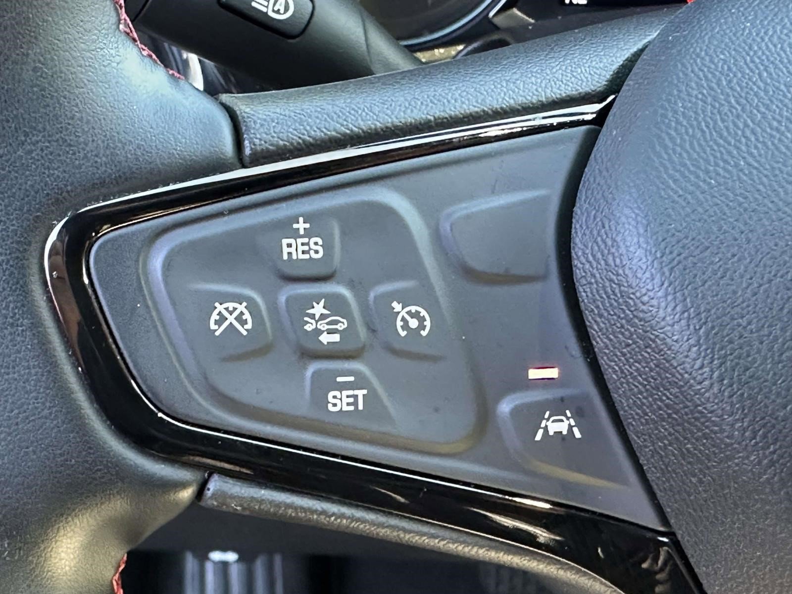 Certified 2023 Chevrolet Equinox RS image 26