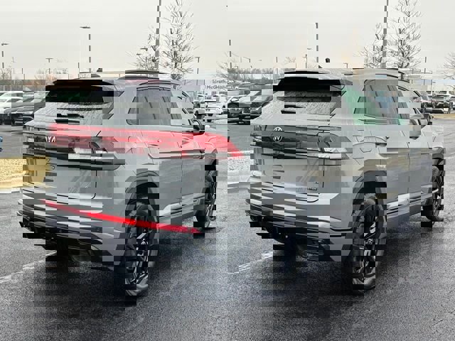 New 2026 Volkswagen Atlas Cross Sport SEL R-Line image 6