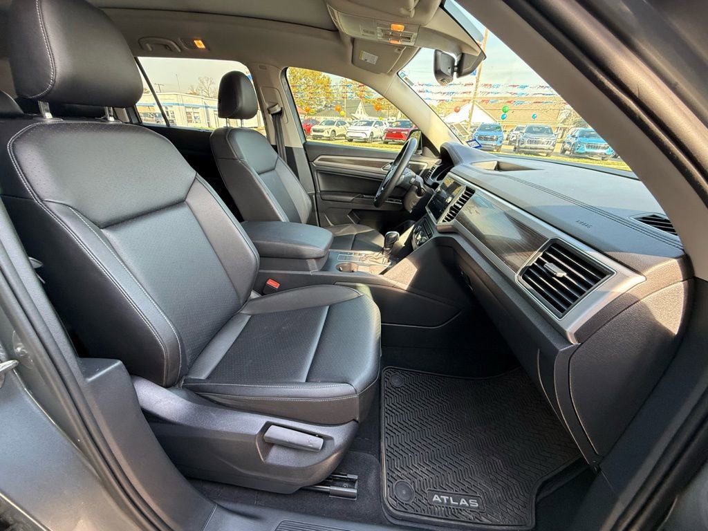 Used 2019 Volkswagen Atlas SE image 33