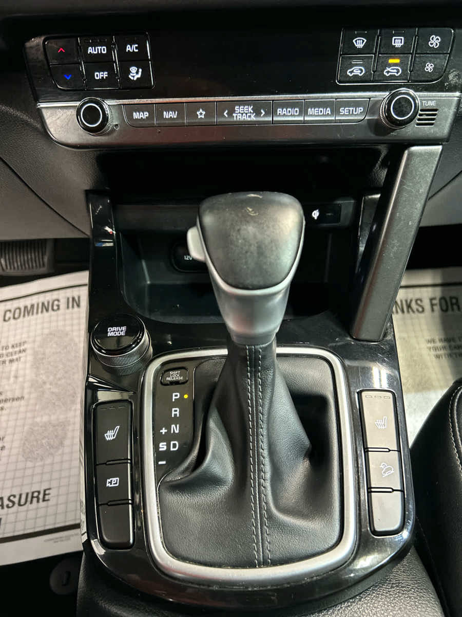 Used 2024 Kia Seltos EX FWD image 7