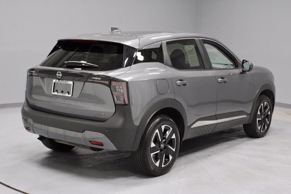 Certified 2025 Nissan Kicks SV AWD/4WD image 11