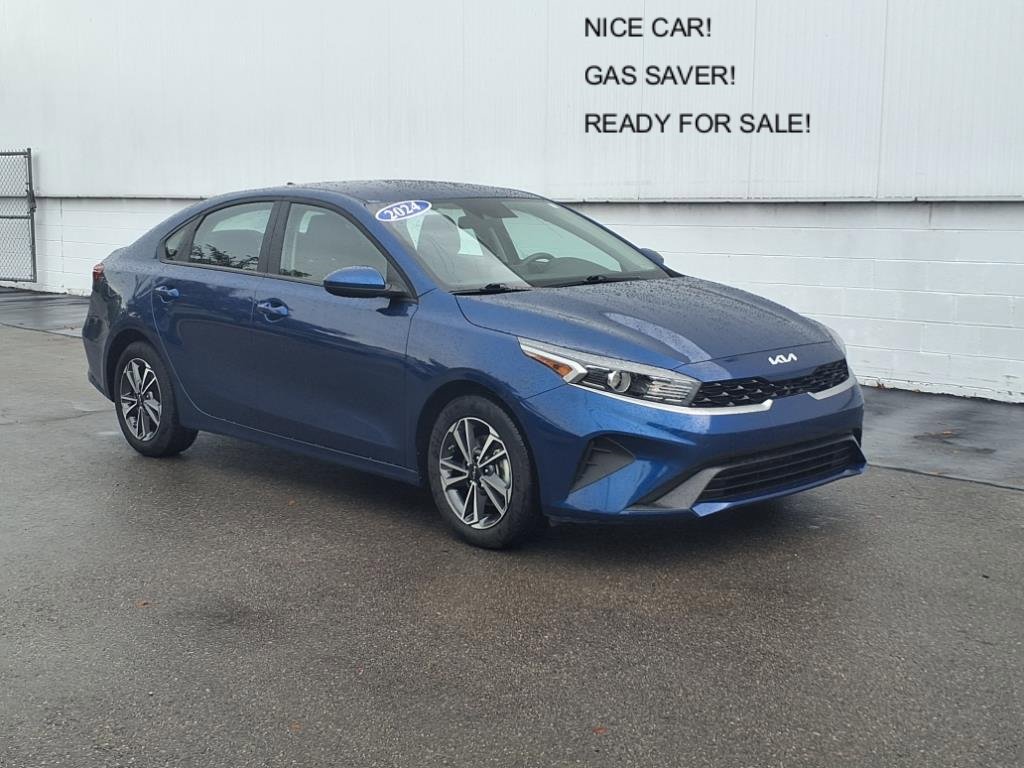 Used 2024 Kia Forte LXS image 1