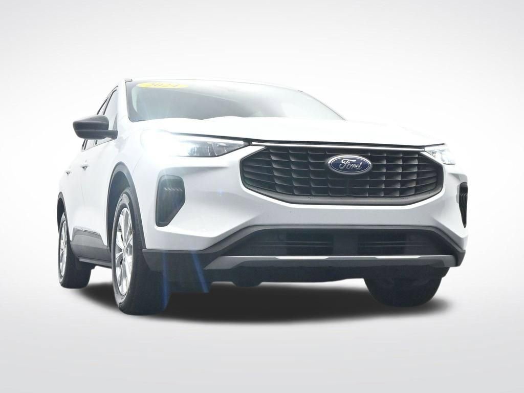 Used 2024 Ford Escape Active w/ Cold Weather Package FWD image 34