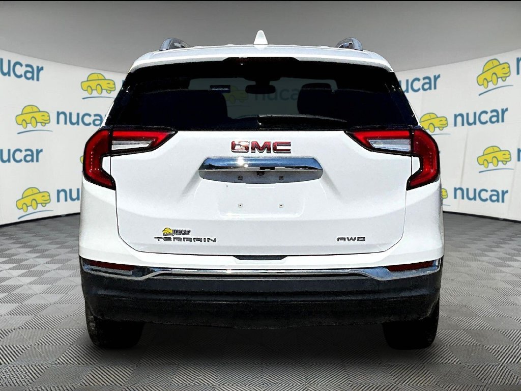 Used 2024 GMC Terrain SLT AWD/4WD image 5