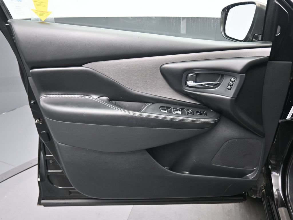Used 2019 Nissan Murano SL w/ Cargo Package FWD image 9