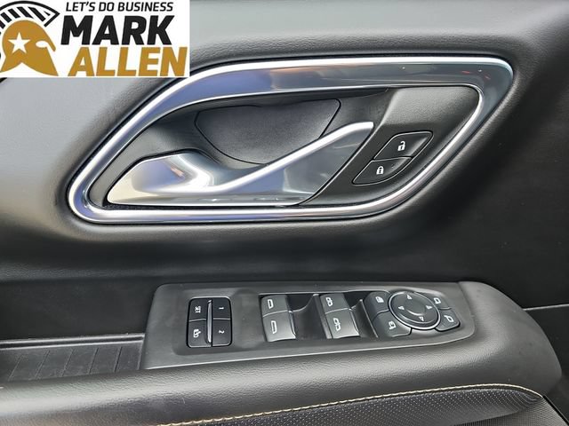 Used 2023 Chevrolet Suburban Premier w/ Premium Package 2 AWD/4WD image 24