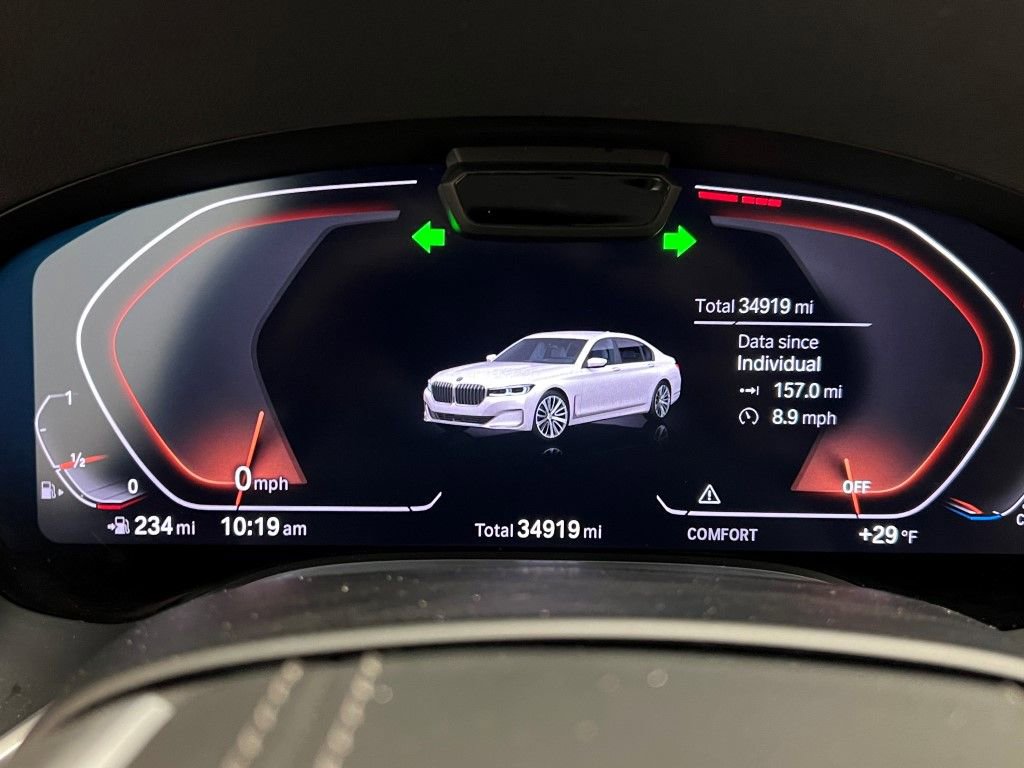 Used 2022 BMW 740i image 34