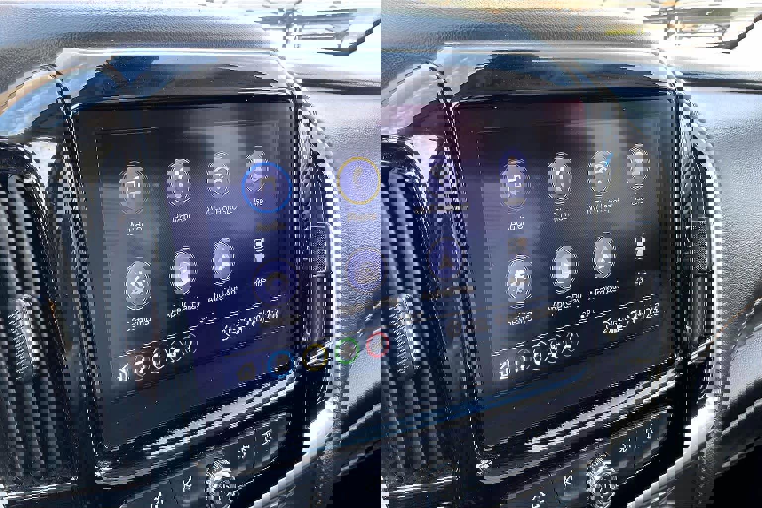 Used 2020 Chevrolet Traverse LT FWD image 31