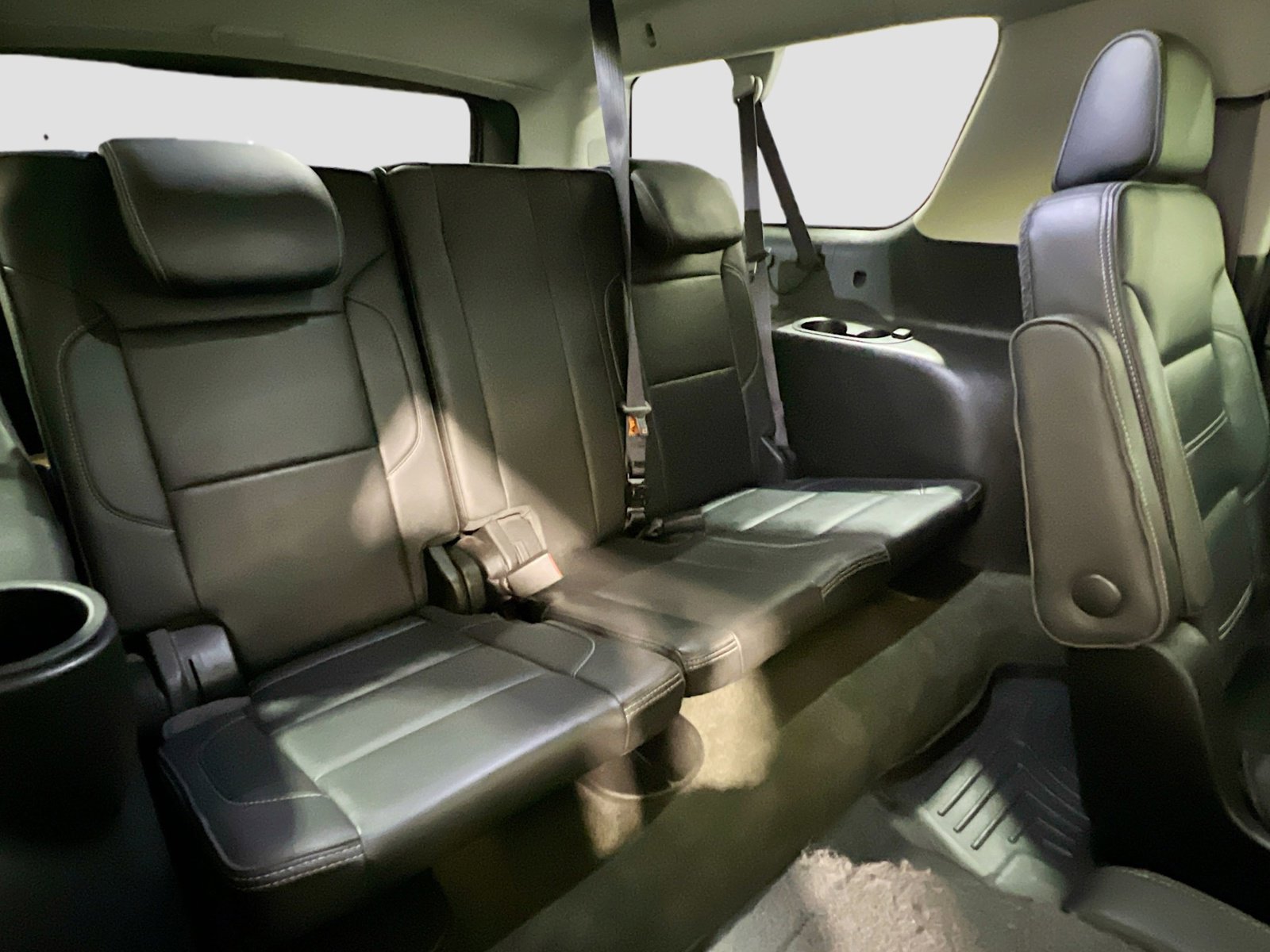 Used 2015 GMC Yukon XL Denali image 21