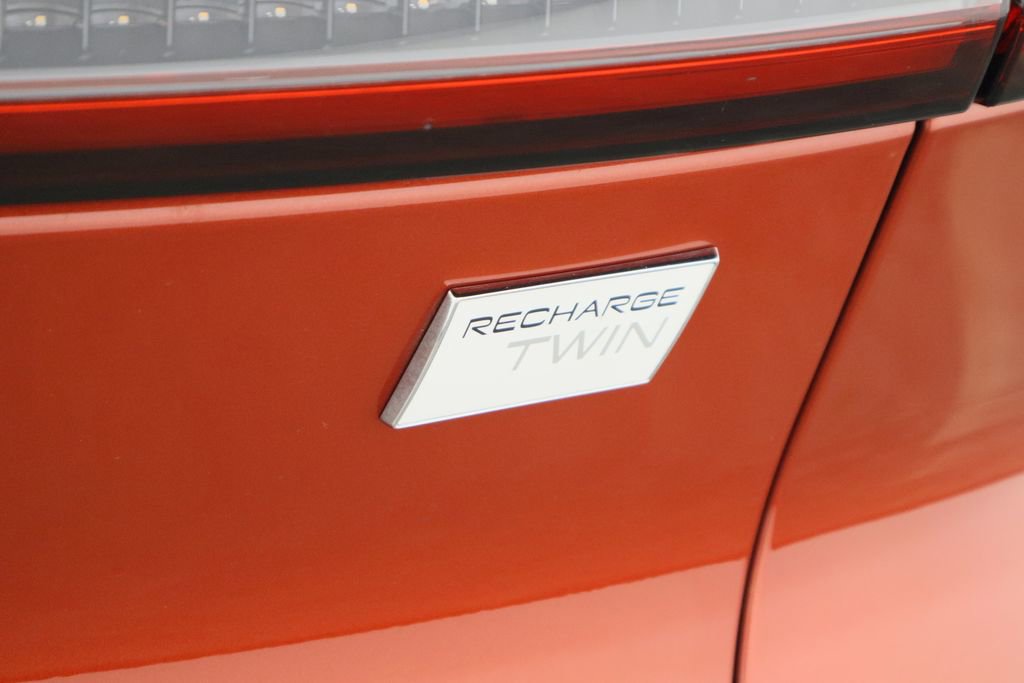 Used 2023 Volvo C40 P8 Recharge Plus w/ Protection Package Premier image 40