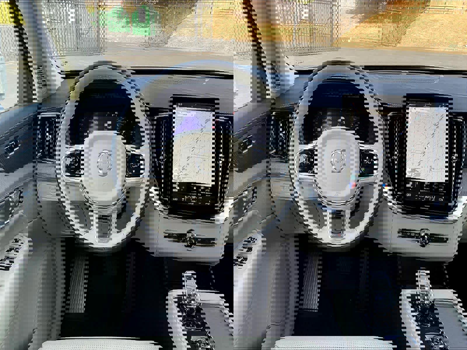 New 2026 Volvo XC90 T8 Ultra w/ Protection Package Premier image 15