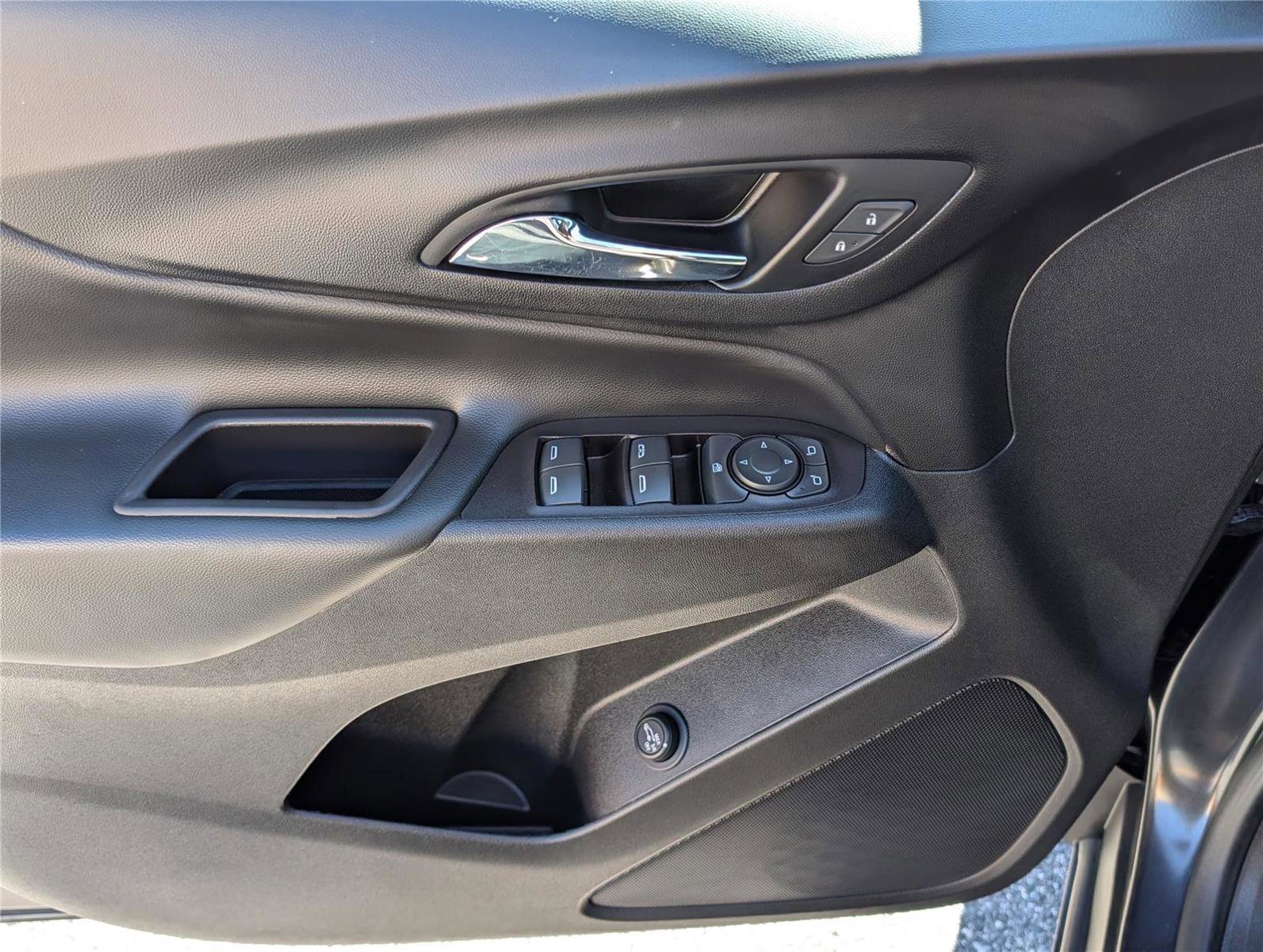 Used 2022 Chevrolet Equinox LT image 20