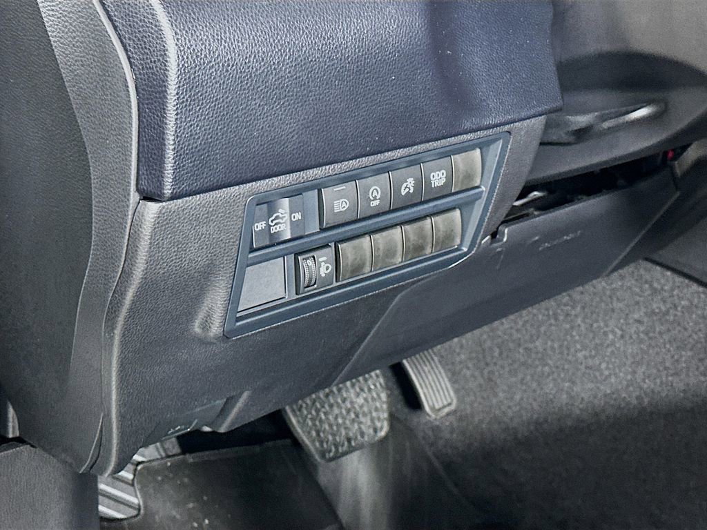 Certified 2026 Toyota Tundra SR image 10