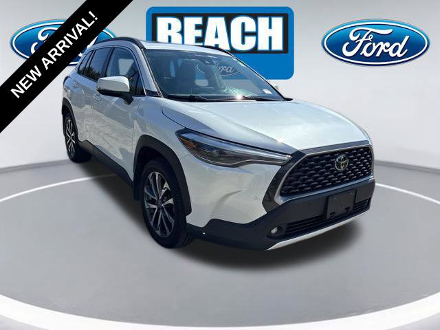 Used 2022 Toyota Corolla Cross XLE w/ Convenience Package