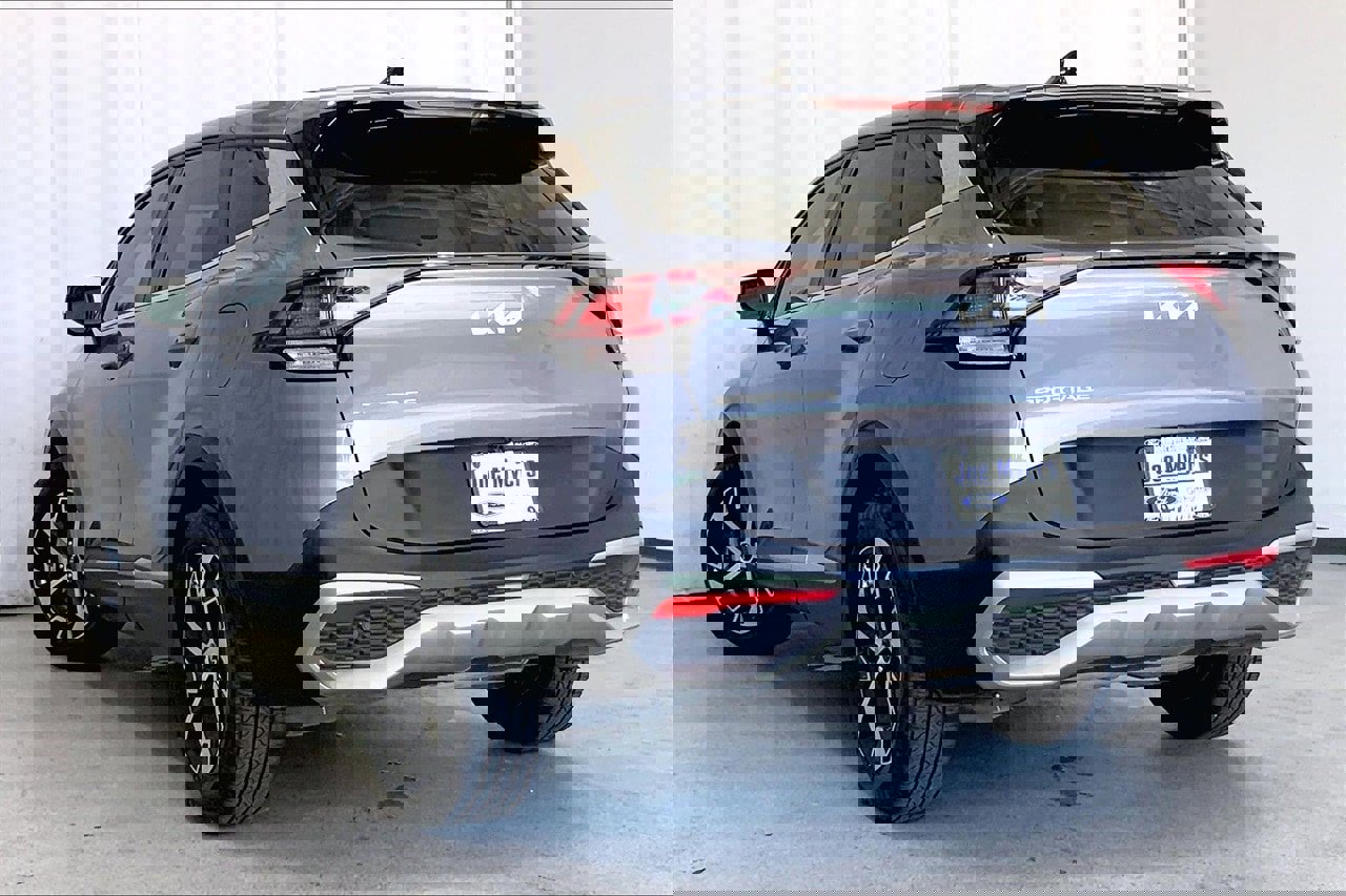 Used 2023 Kia Sportage EX image 10