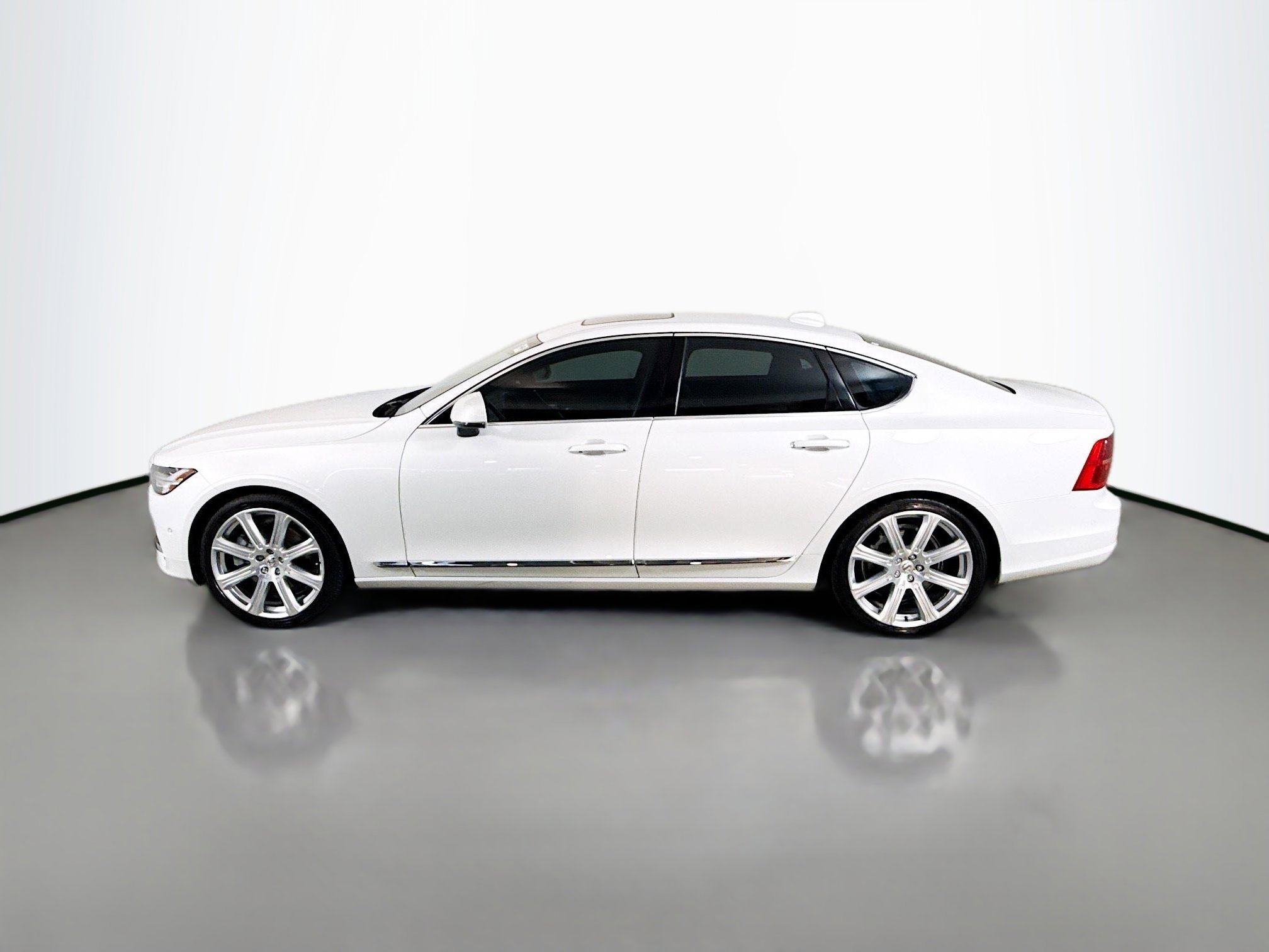 Used 2017 Volvo S90 T6 Inscription w/ Vision Package image 6