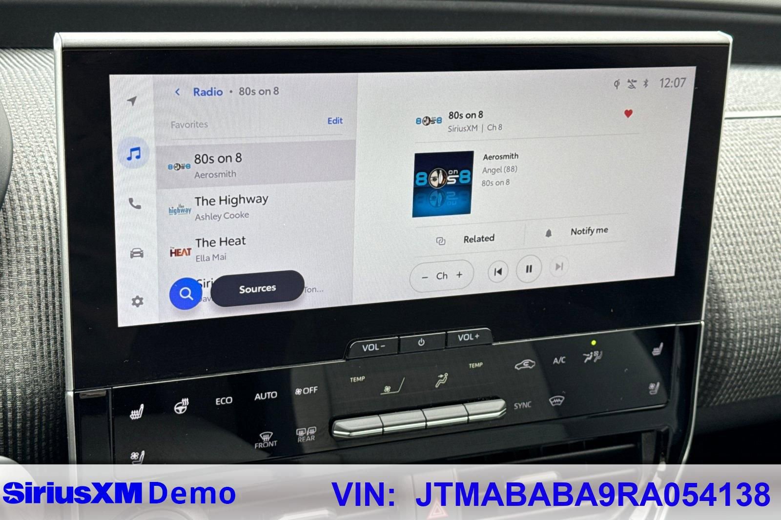 Used 2024 Subaru Solterra Touring image 38