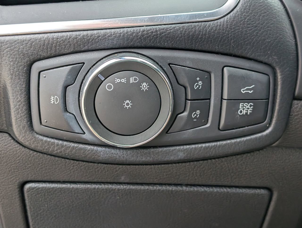 Used 2019 Ford Edge ST w/ Equipment Group 401A image 21