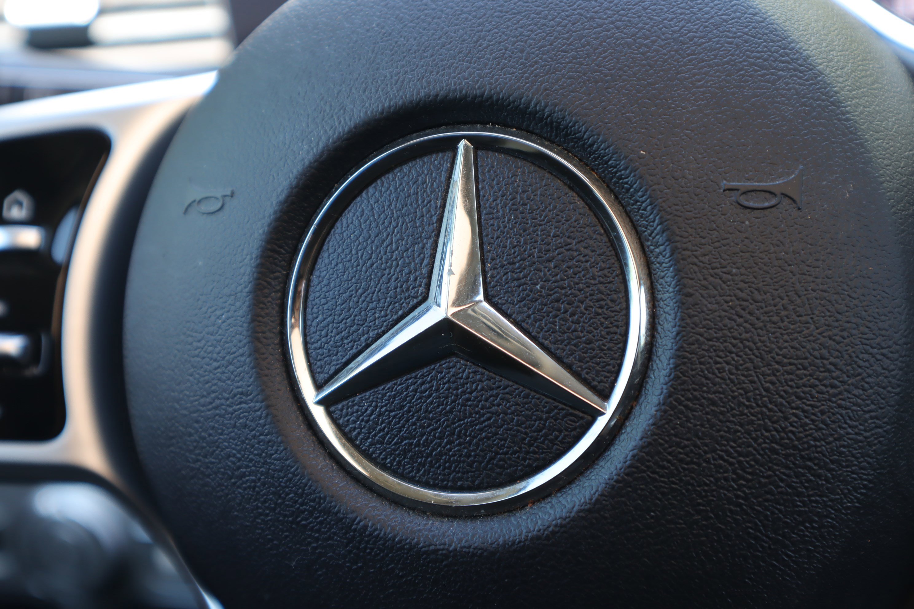 Used 2020 Mercedes-Benz GLS 450 4MATIC image 32