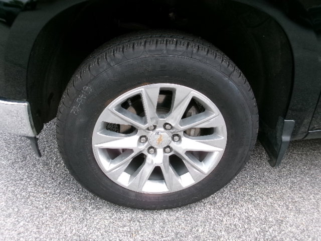 Used 2025 Chevrolet Silverado 1500 LT image 11