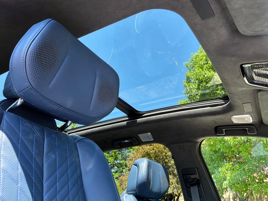 New 2026 Cadillac Vistiq Premium Luxury AWD/4WD image 25
