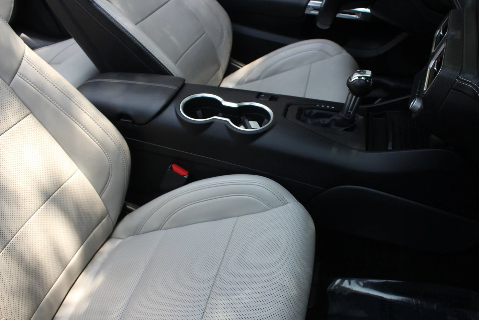Used 2024 Ford Mustang Premium RWD image 24