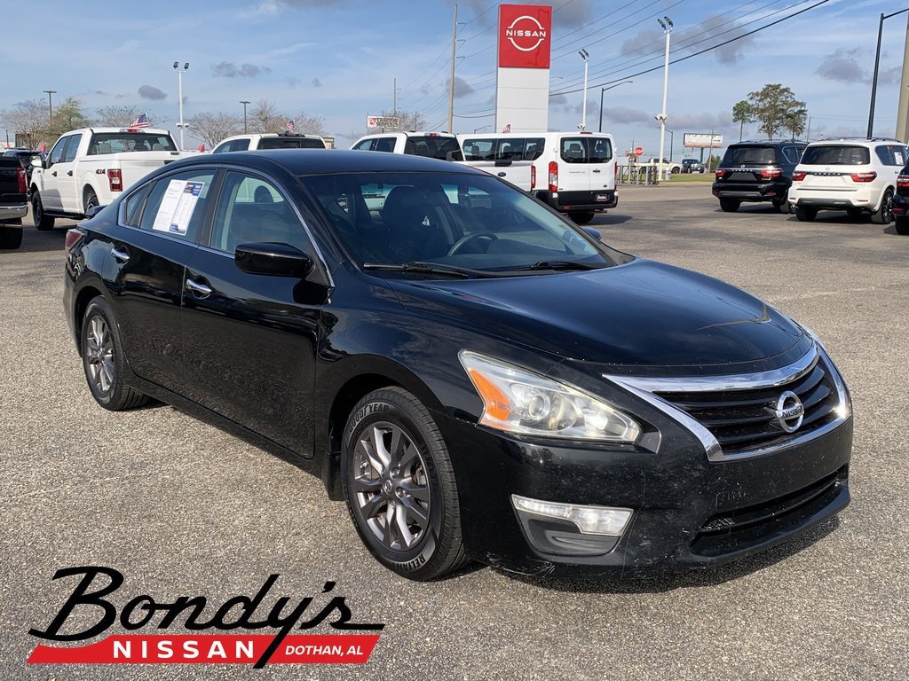 Used 2015 Nissan Altima 2.5 S w/ Sport Value Package