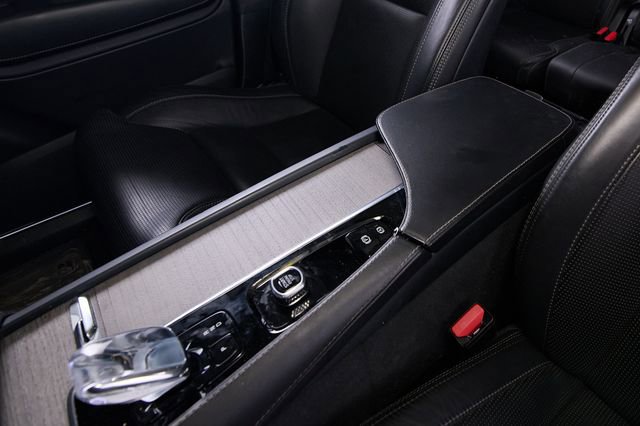 Certified 2023 Volvo XC90 B6 Ultimate w/ Protection Package AWD/4WD image 10
