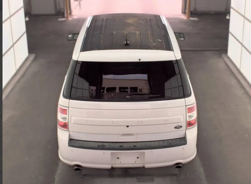 Used 2017 Ford Flex SE FWD image 4