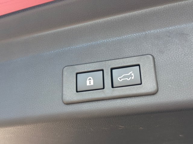 Certified 2025 Subaru Ascent Limited AWD/4WD image 17