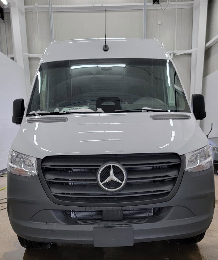 New 2025 Mercedes-Benz Sprinter 2500 image 3