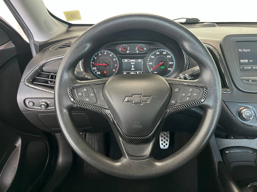 Used 2017 Chevrolet Malibu LT FWD image 5
