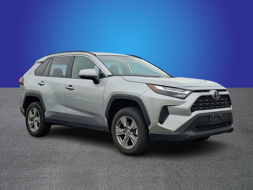 Used 2024 Toyota RAV4 XLE image 3