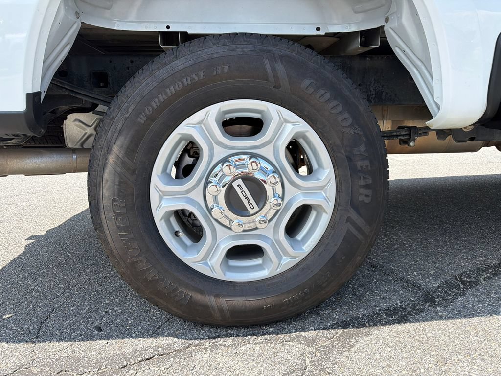 Used 2025 Ford F250 XLT AWD/4WD image 17